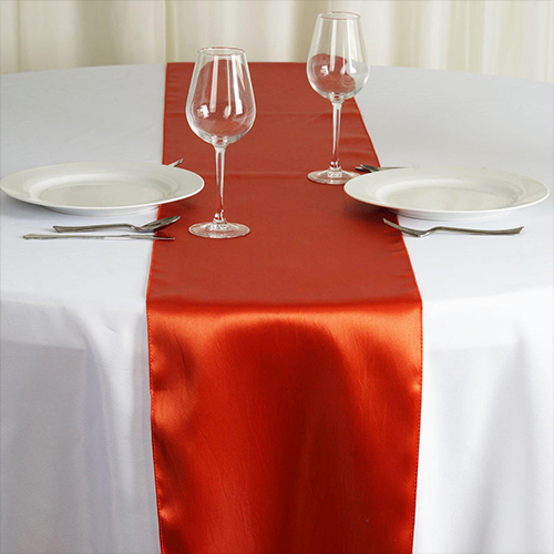Red table runners